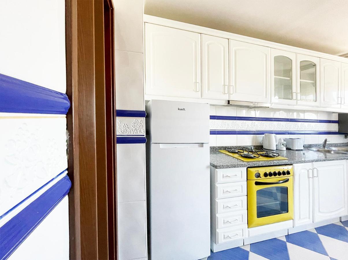 Yellow House Smart Tv And Garage Apartment Aveiro